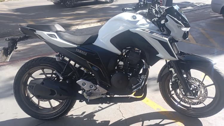 Fazer250  26/26 Nova