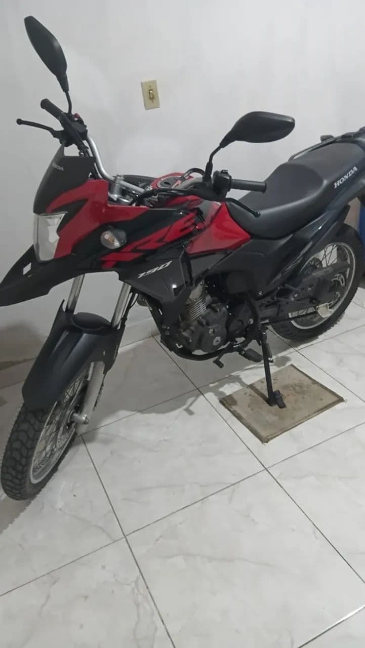 Xre 190 vermelha 