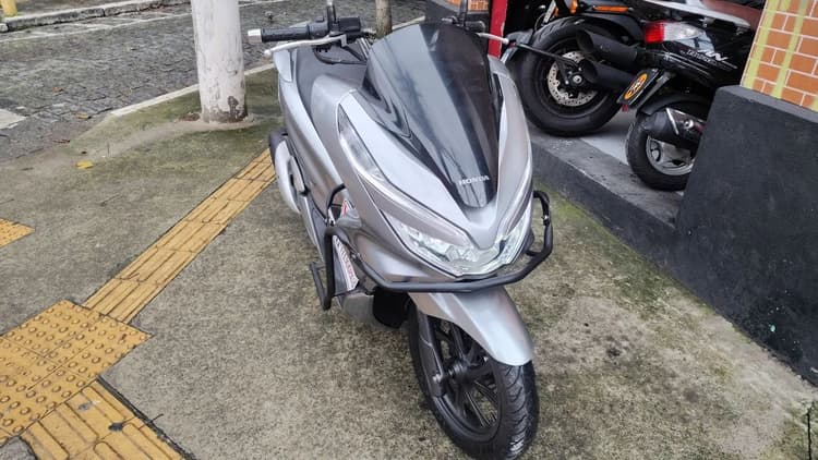 PCX 2019 sem detalhes 