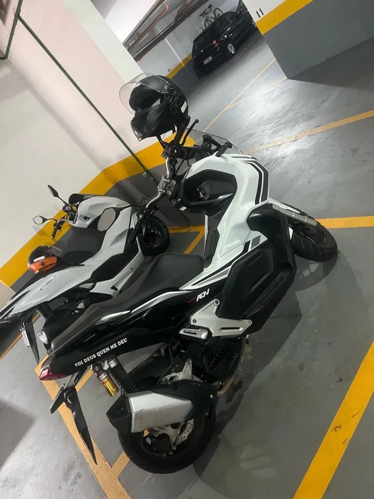 ADV 150 