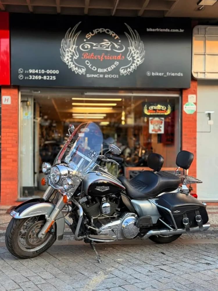 HARLEY DAVIDSON ROAD KING 2015