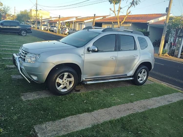 Renault Duster Dynamique 2.0 Hi-flex 16V Aut. 2014
