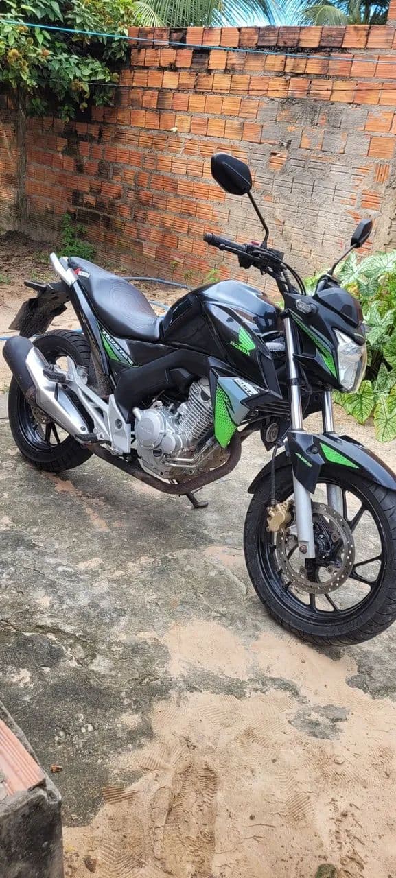 CB twister 