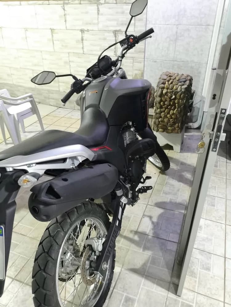 XTZ 250 LANDER CONNECTED