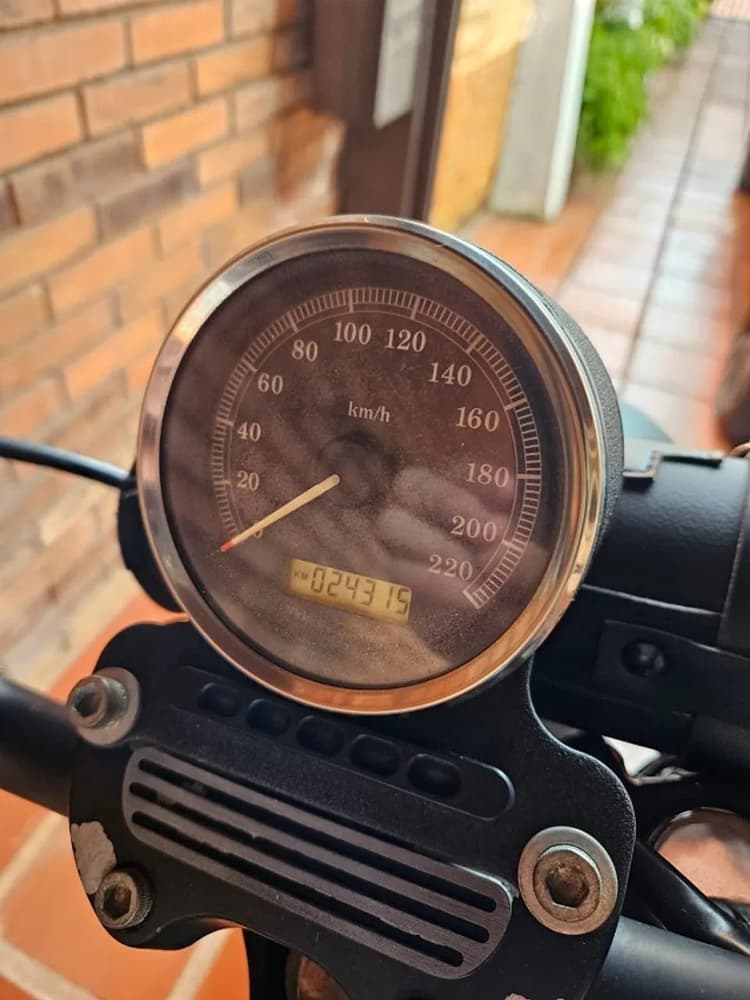 HARLEY DAVIDSON/XL883R