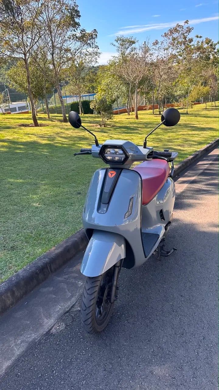 Moto elétrica 