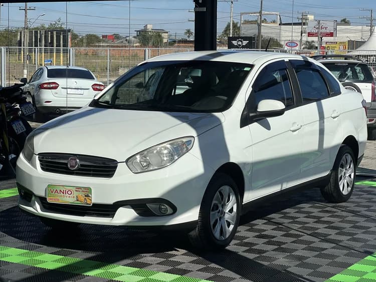Fiat Siena Attractive 1.4 Fire Flex 8V 4P 2014