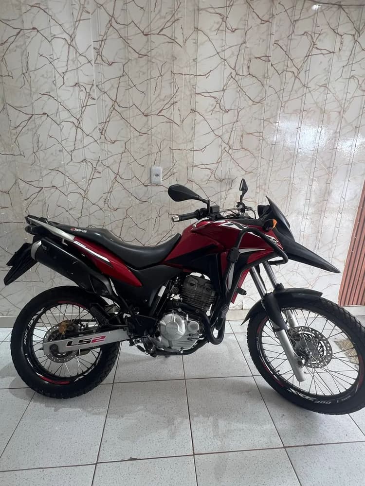 Xre 300 2010
