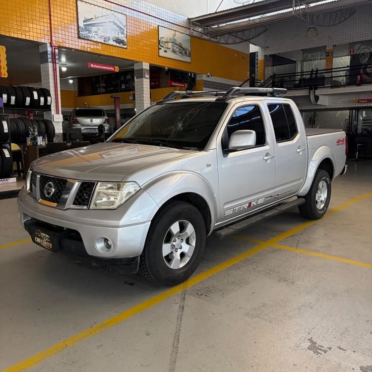Nissan Frontier SE Attack CD 4X2 2.5 TB Diesel 2011