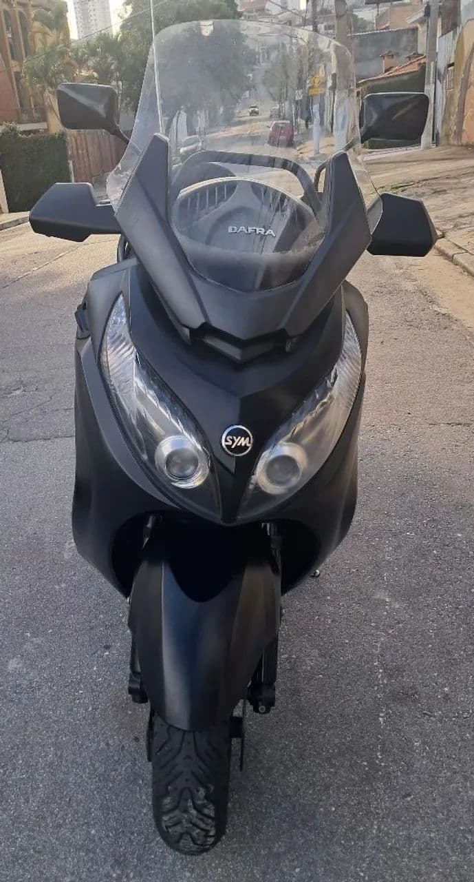 Maxsym 400 ótimo estado em meu nome 