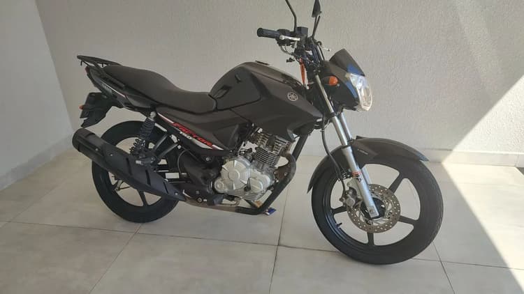 Yamaha Factor 2018 preta