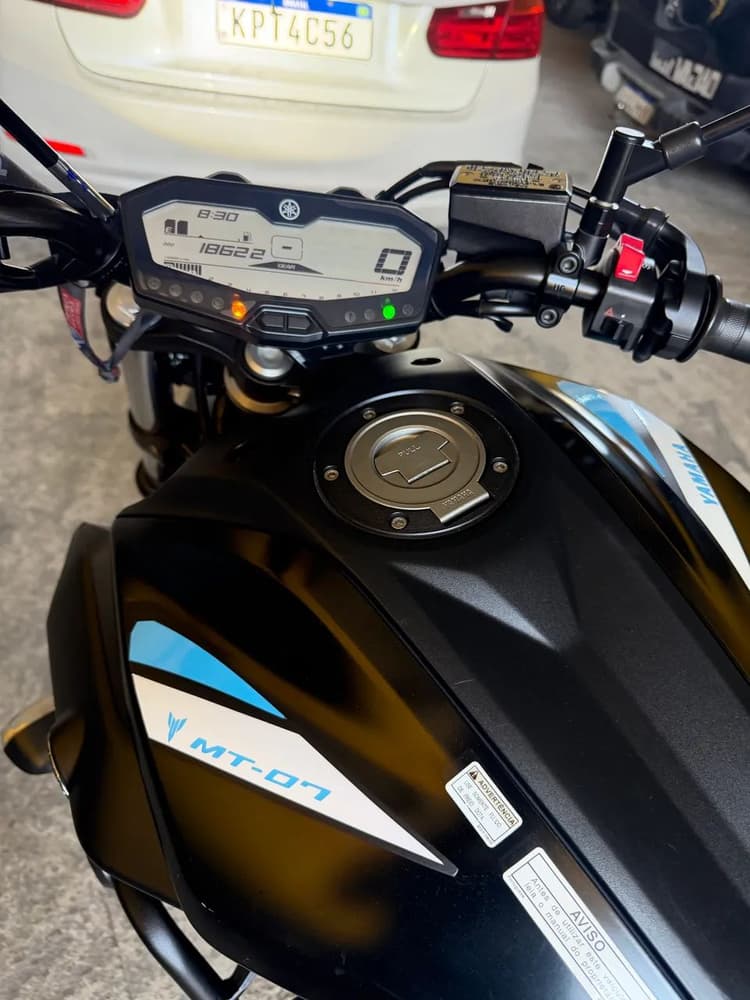 Moto muito nova