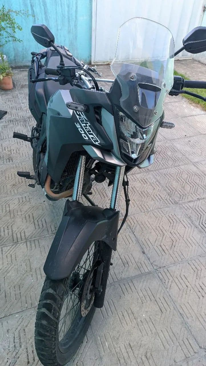 Sahara 300, em perfeito estado 