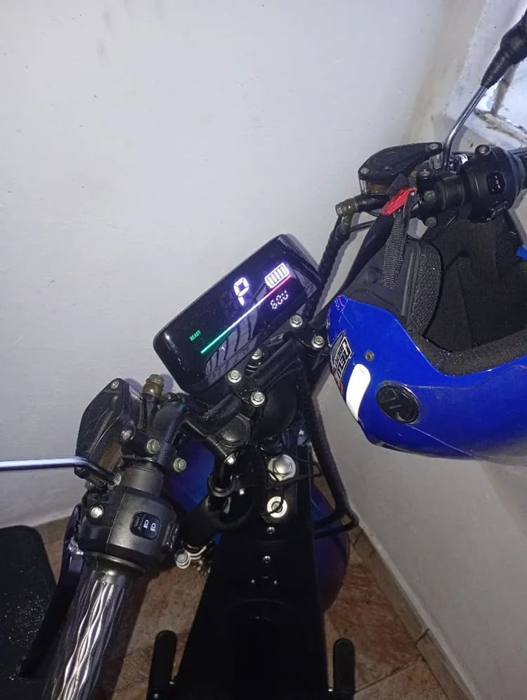 Scooter elétrica 