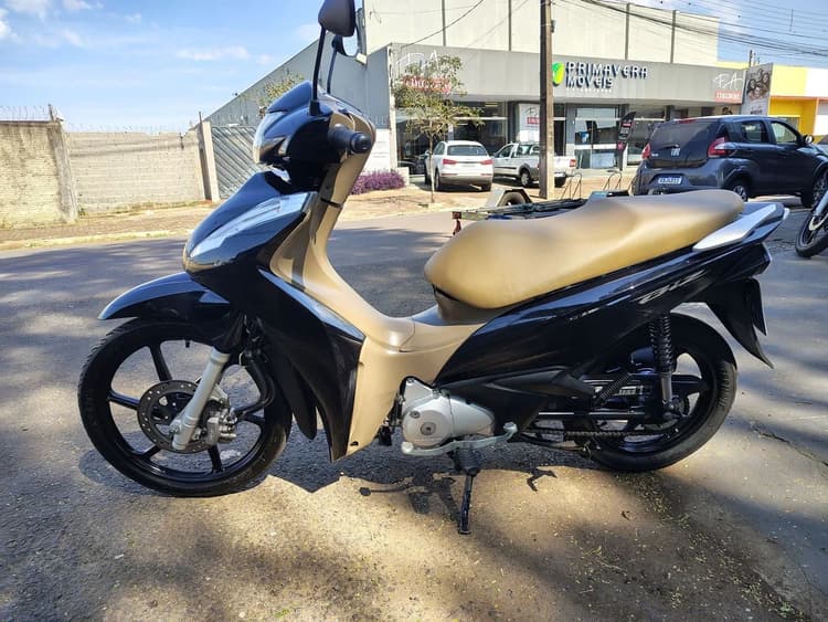 Blz 125 ( completa)  muito bem cuidada !!