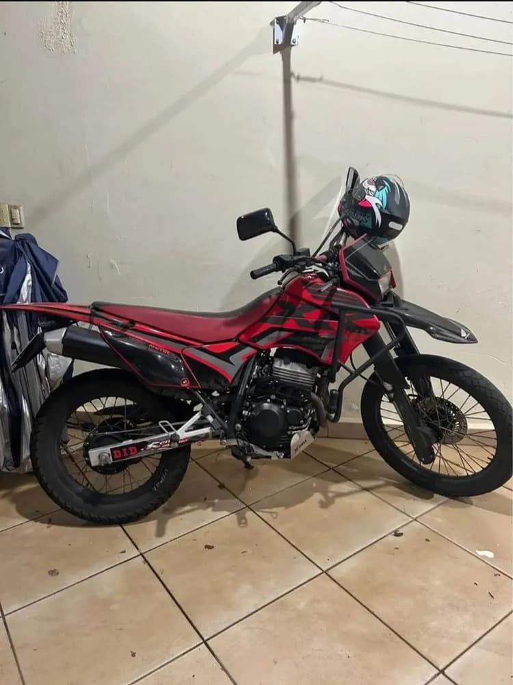 Honda XR Tornado 2002