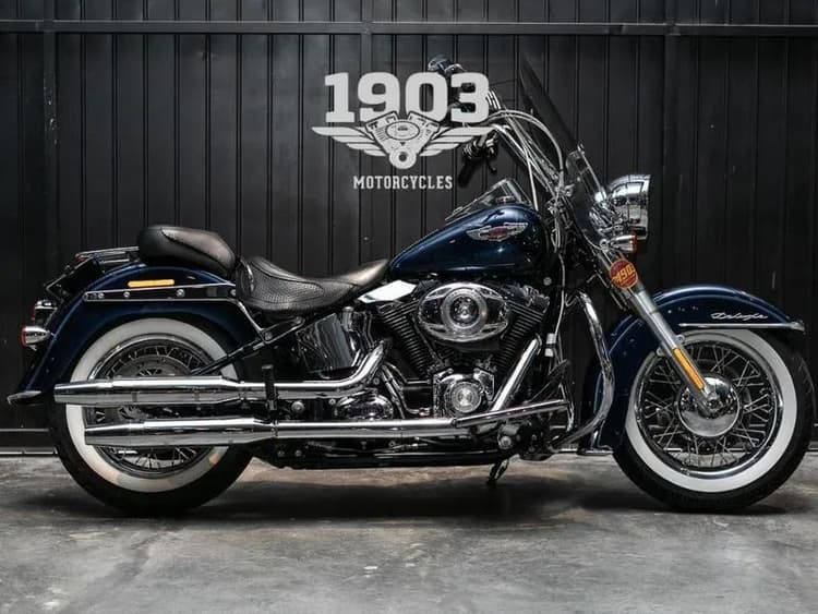 HARLEY-DAVIDSON DELUXE 2013