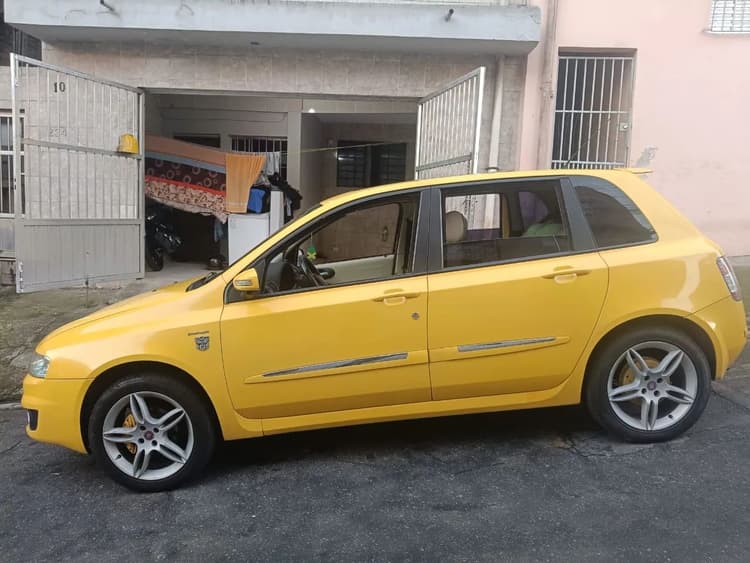 Fiat Stilo Dualogic 1.8 Sporting Flex 8V 5P 2008