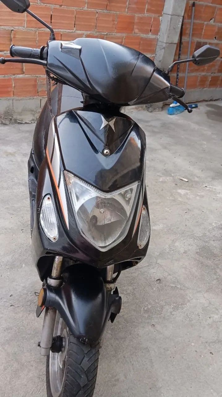 Moto Shineray 