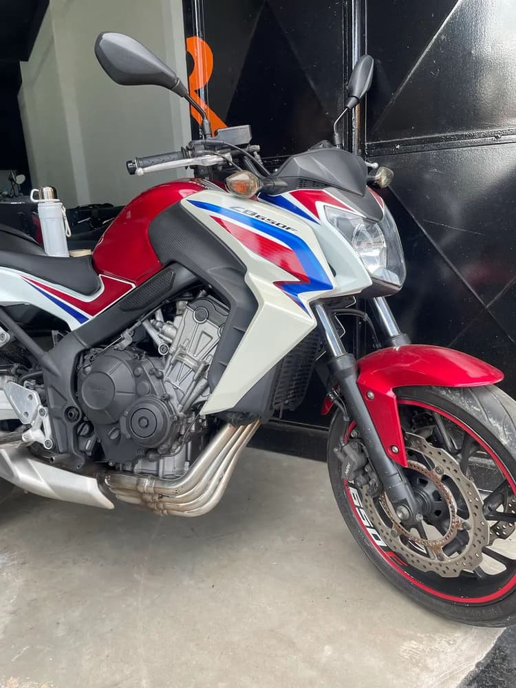 Moto CB650f