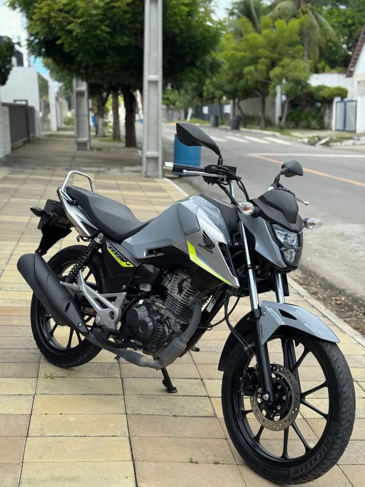 Titan 160