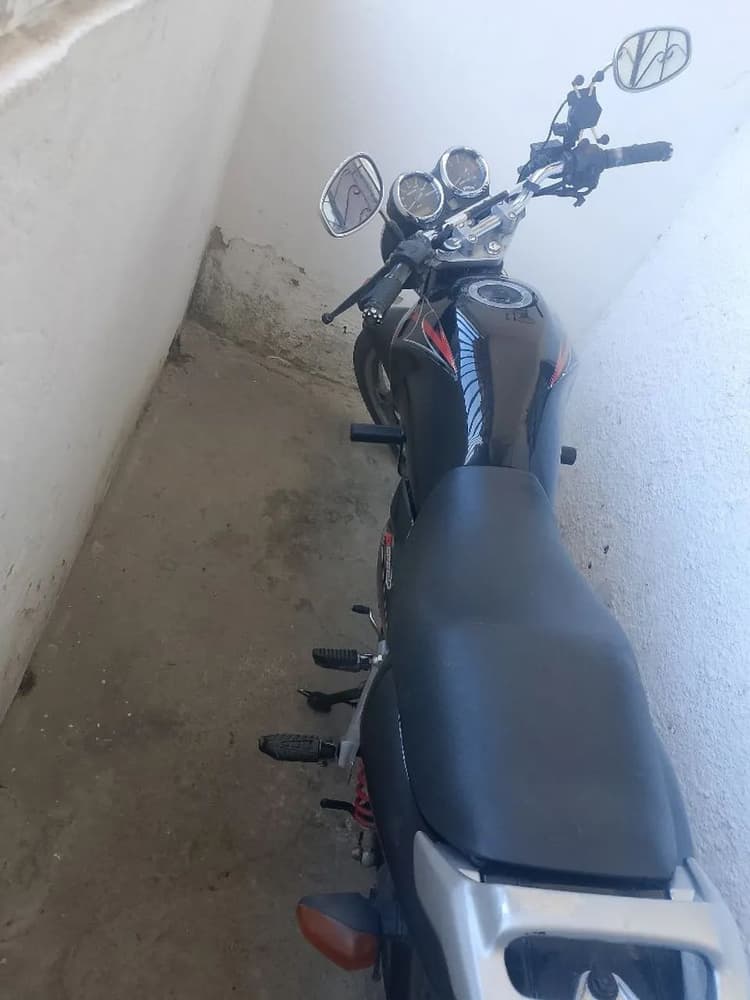 Suzuki gsr 150