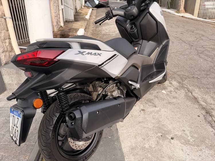 Yamaha Xmax 2025
