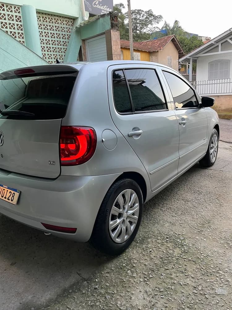 Volkswagen Fox 1.6 MI Total Flex 8V 5P 2012