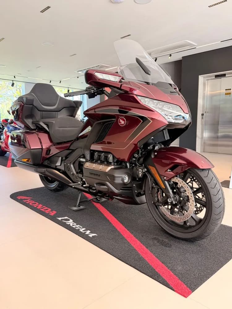 GL1800 