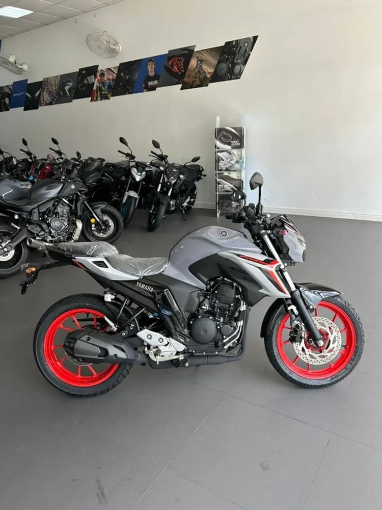  FZ 25 ABS CONNECTED *