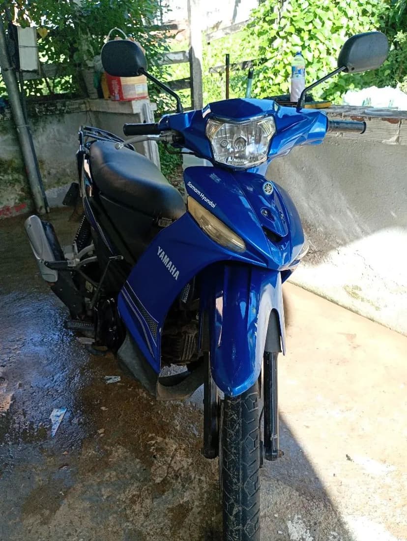 Moto bem conservada 7.800