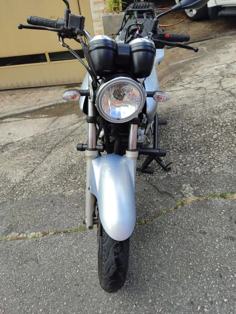 Fazer  250