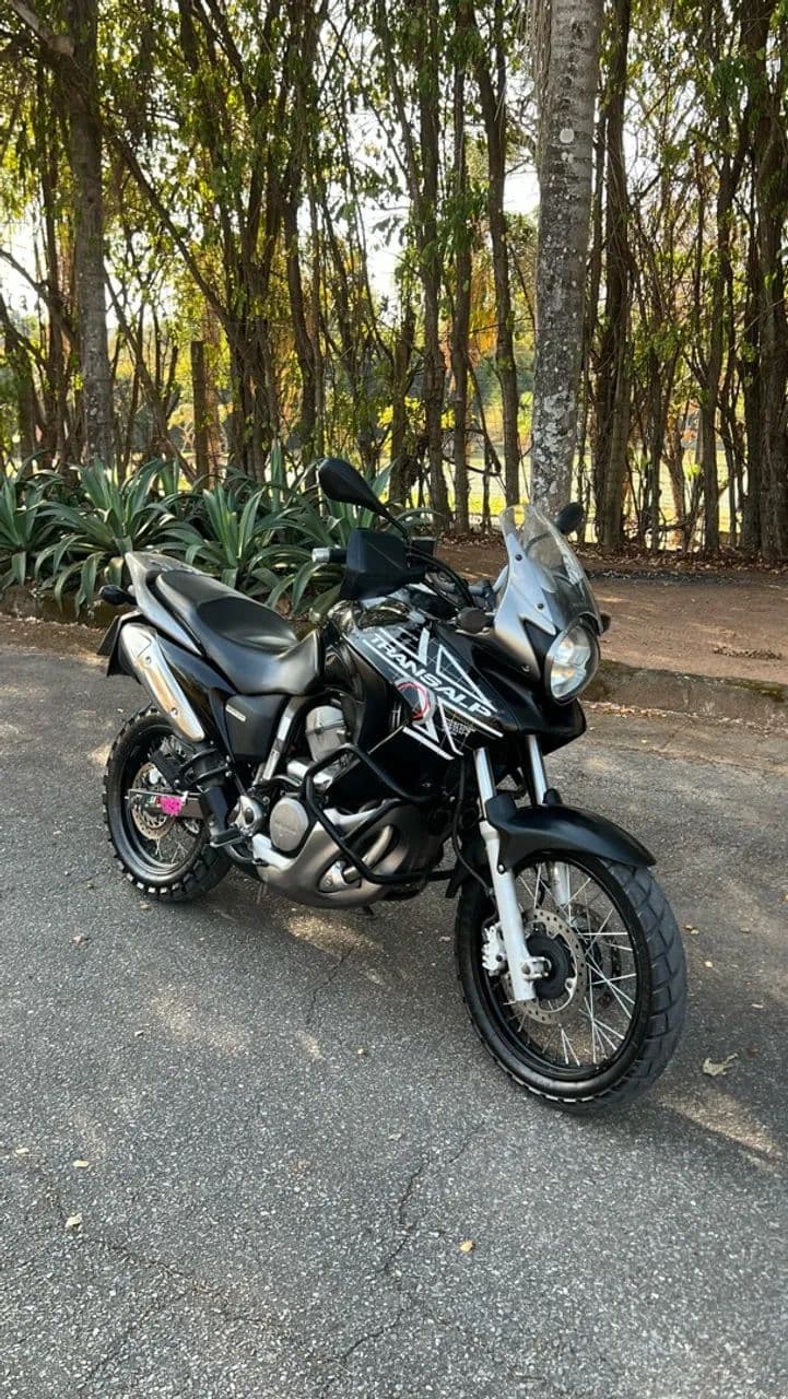 Transalp 700 2011 