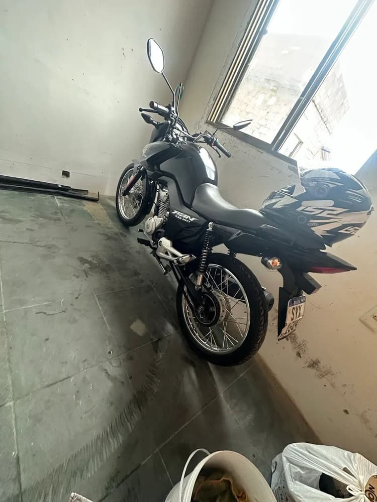 Vendo 160 impecável 