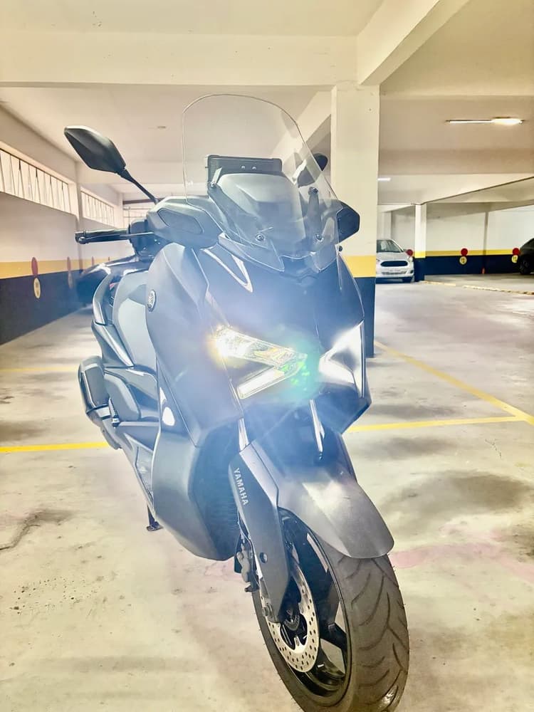 Xmax 300 