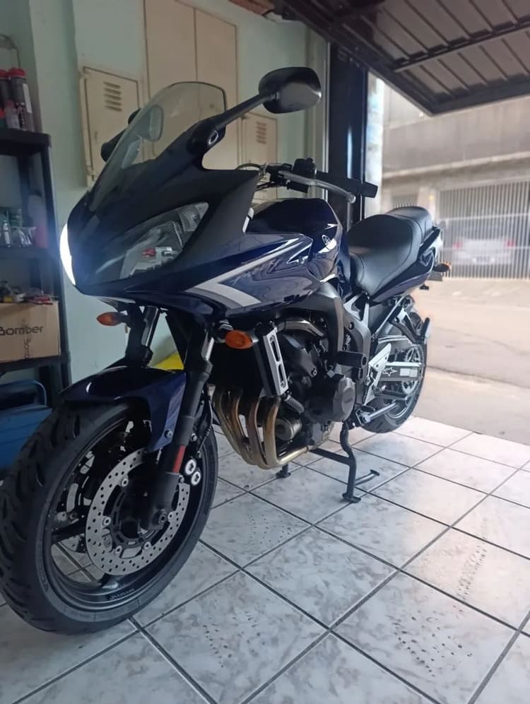 FZ600S 