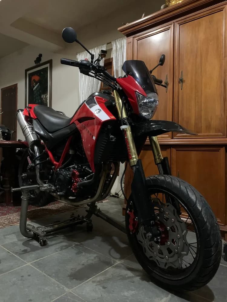 Xt 660