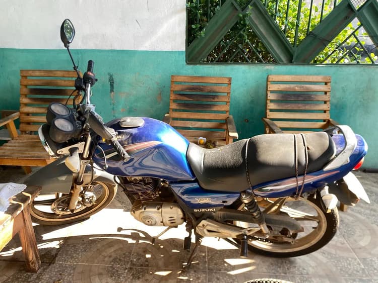 Moto Suzuki 