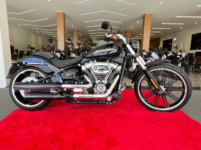 HARLEY BREKOUT 114 