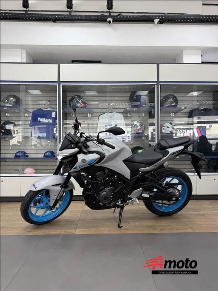 YAMAHA MT-03 CONNECTED ABS