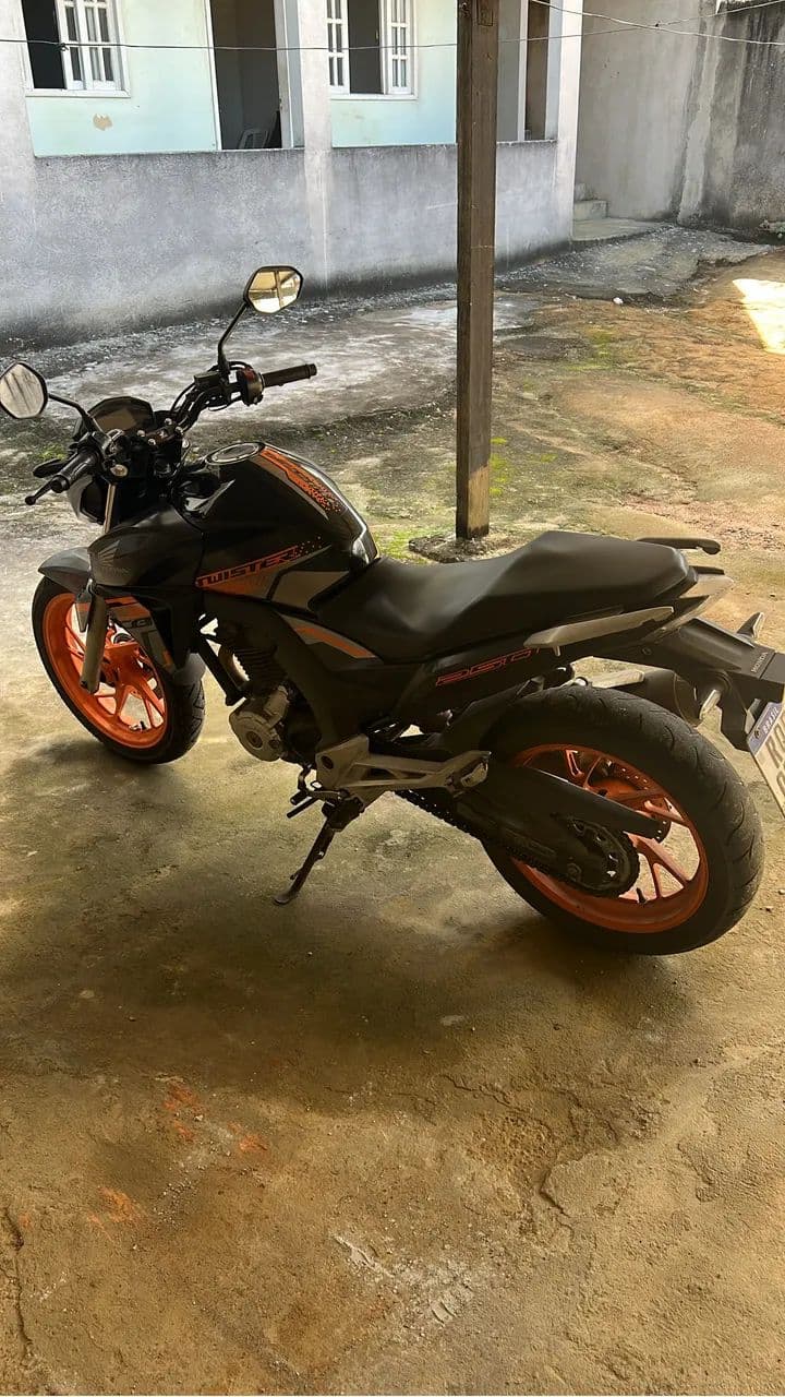 CB Twister