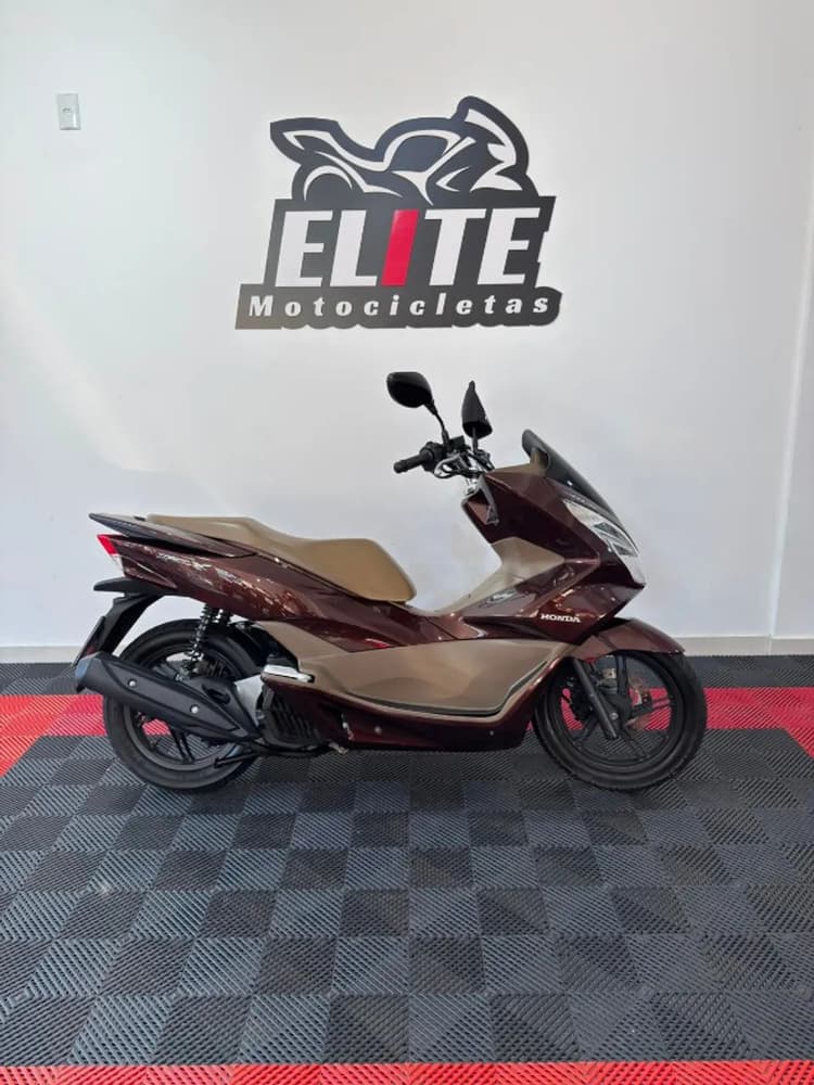 PCX 150 DLX 2018 MARROM