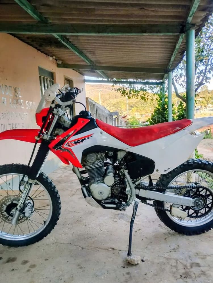CRF 2o30 segundo dono sem defeito 