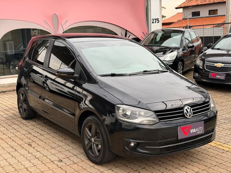 Volkswagen Fox 1.0 MI Total Flex 8V 5P 2013