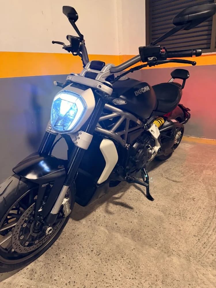 Ducati xDiavel Impecável