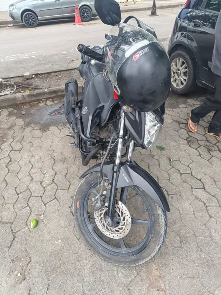 Vende se uma factor 