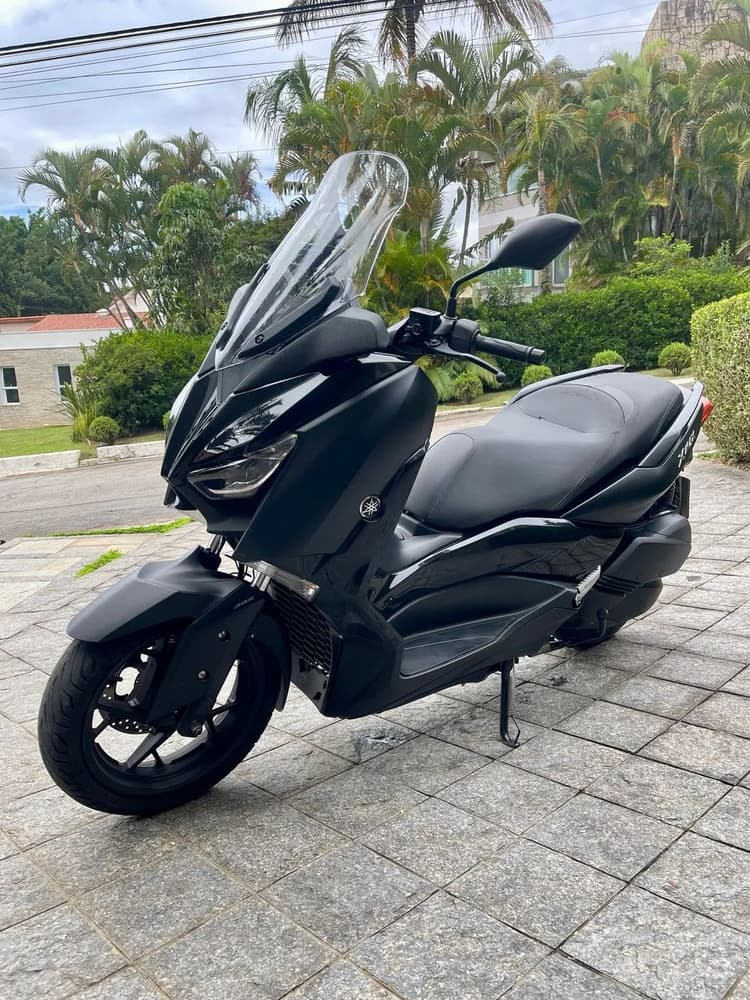 Yamaha Xmax 2022