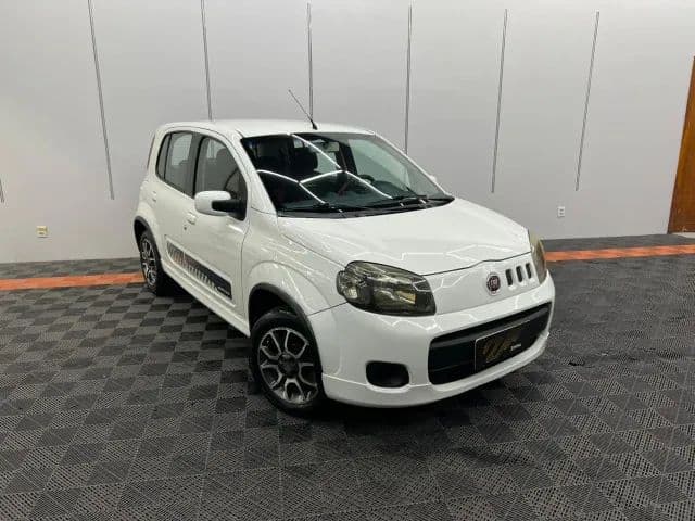 Fiat Uno Sporting 1.4 EVO Fire Flex 8V 4P 2013