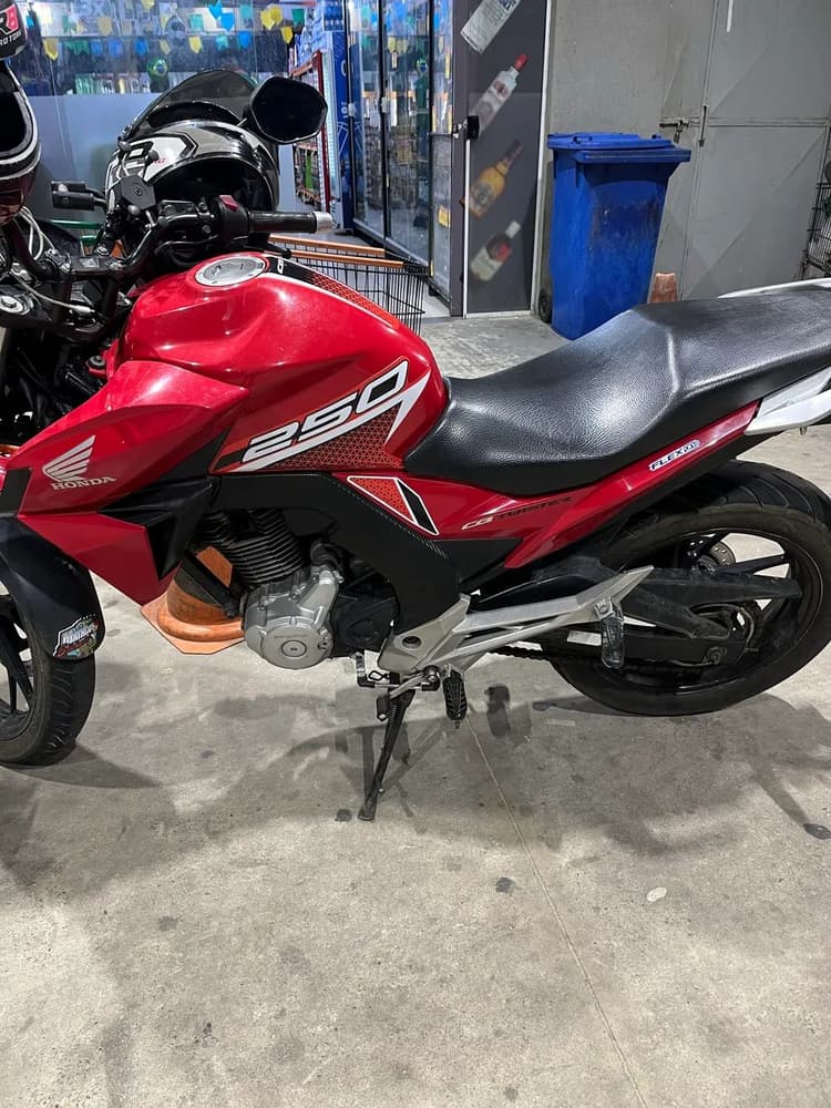 Cb Twister F 2016