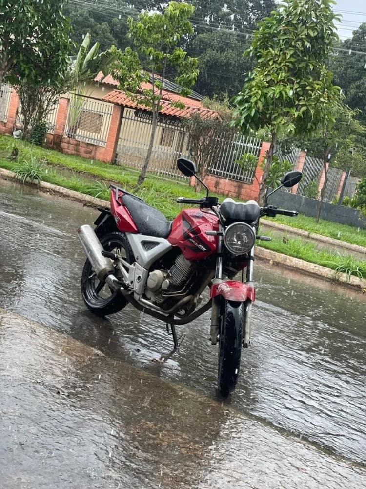 Twster 250